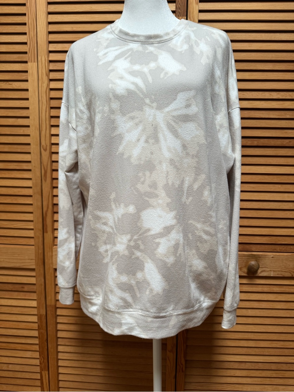 Athleta Balance Printed Pullover Sweatshirt Neutral Tie Dye Size M Casual Comfy